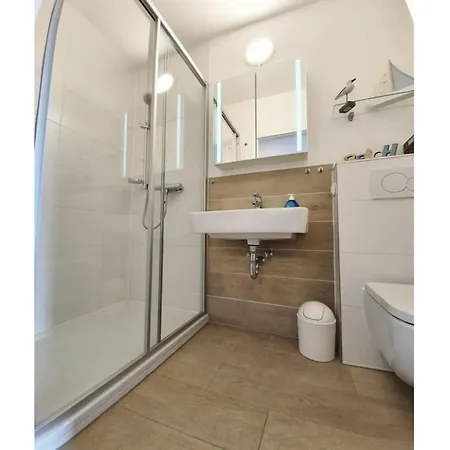 House 2 27 Apartment